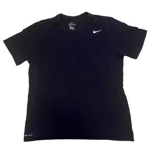 Black Nike dri-fit tee